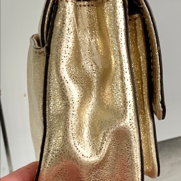 NEW CONDITION - MICHAEL KORS Shoulder/Crossbody Bag (Gold) - Picture 10 of 16